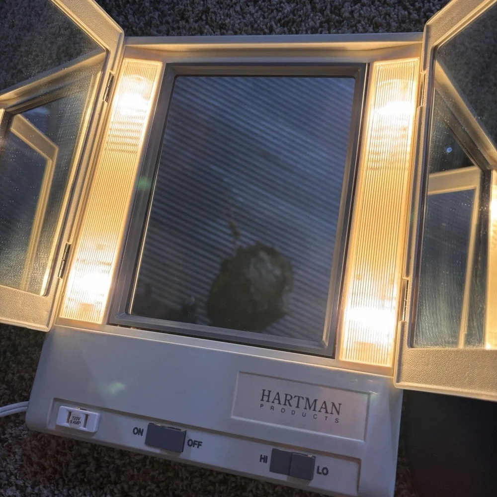 VTG Hartman‎ 3 Way Lighted Make up Mirror W/ 2 Side Mirror & Front Outlet